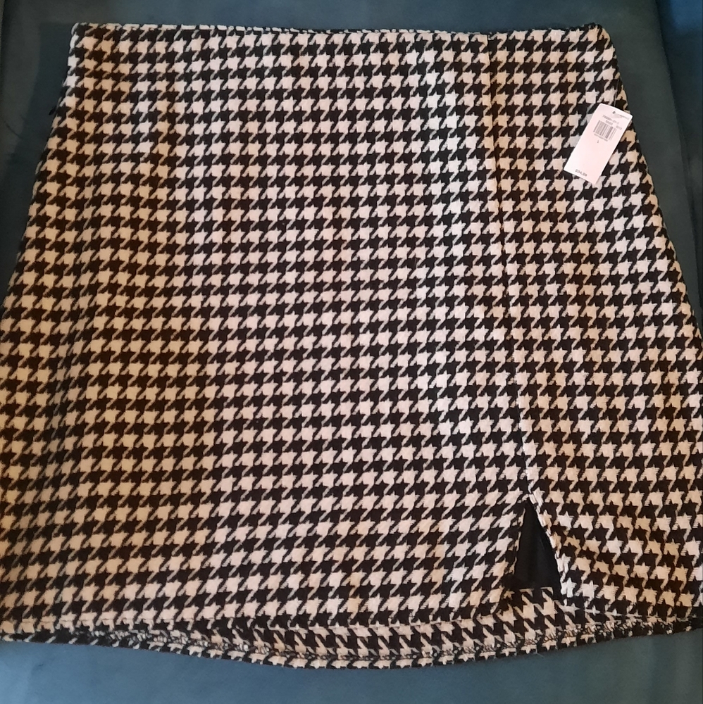 Old Navy Houndstooth Skirt